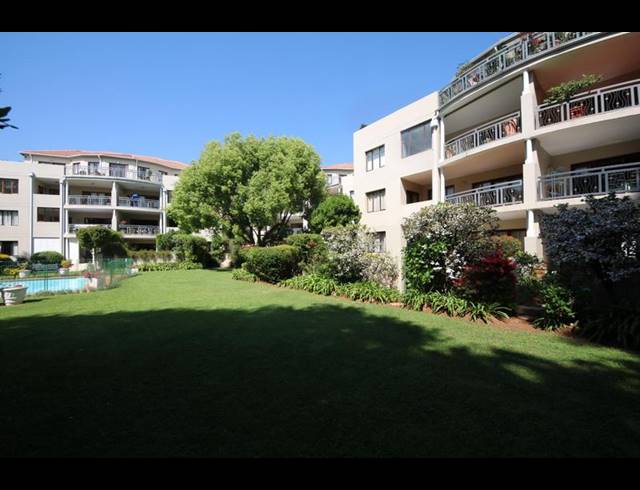 2 BEDROOM APARTMENT FOR SALE IN DUNKELD WEST